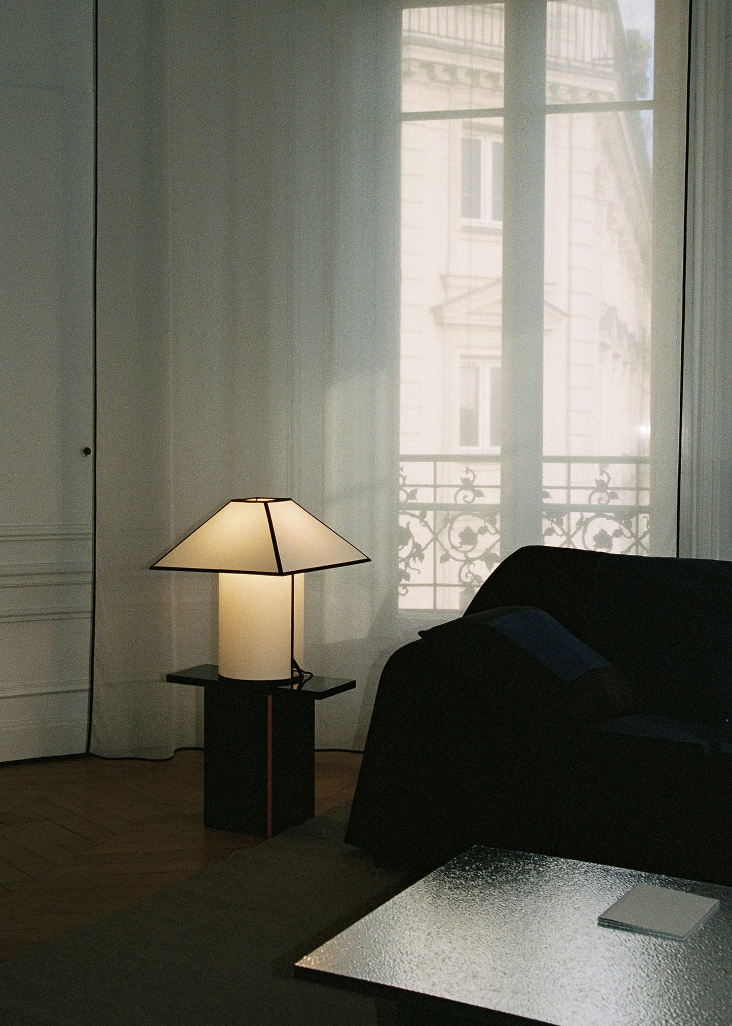 Ava Pyramid Table Lamp 450