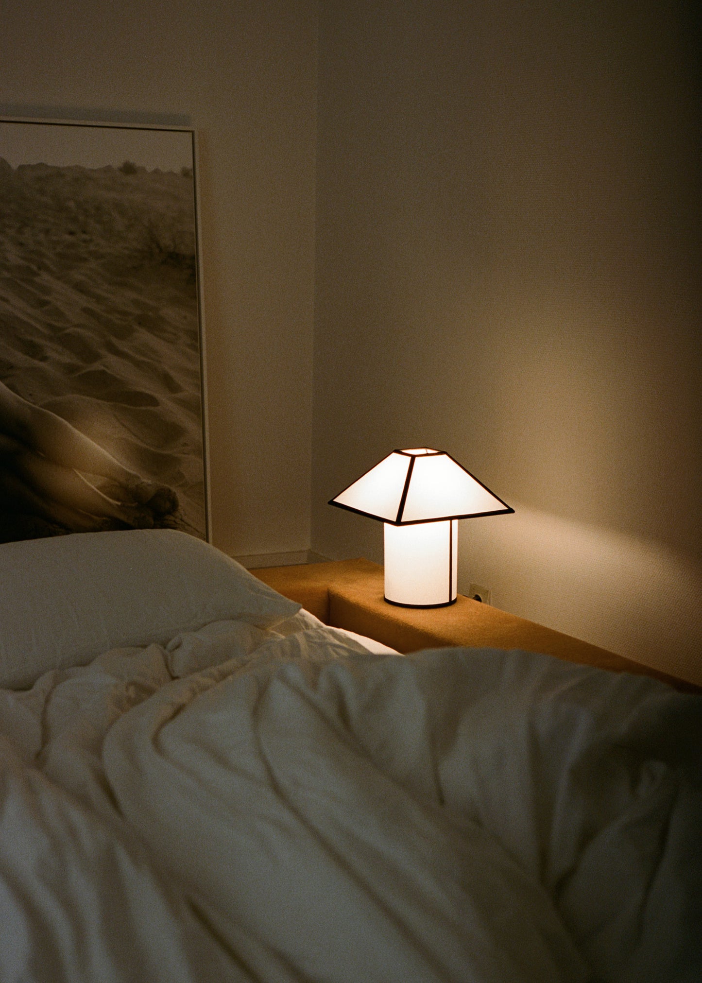 Ava Pyramid Table Lamp 290