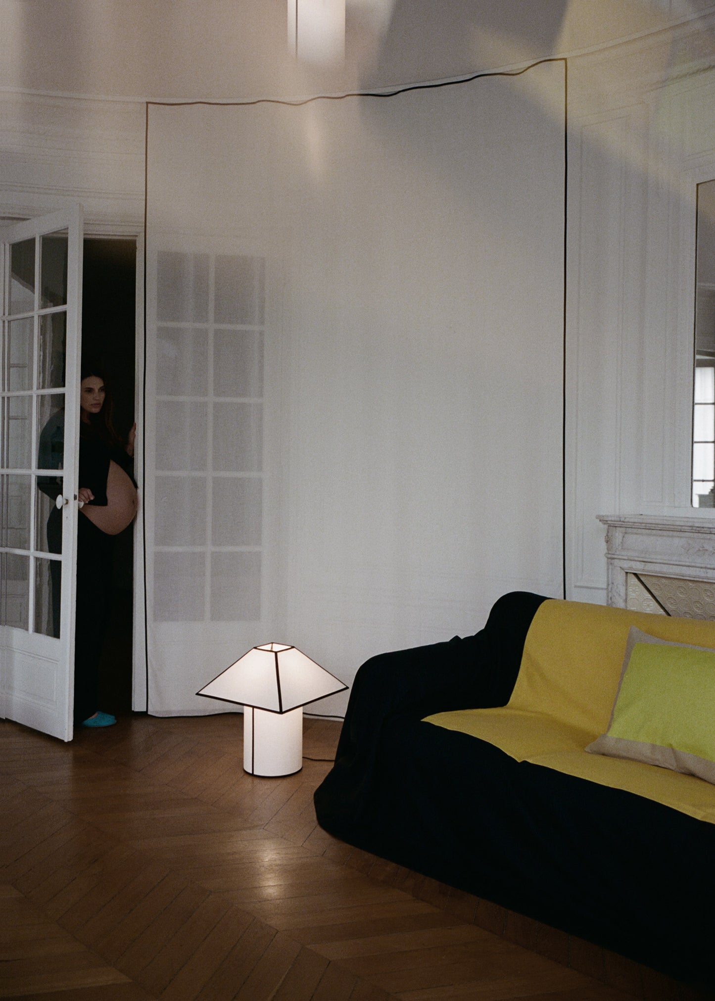 Ava Pyramid Table Lamp 450