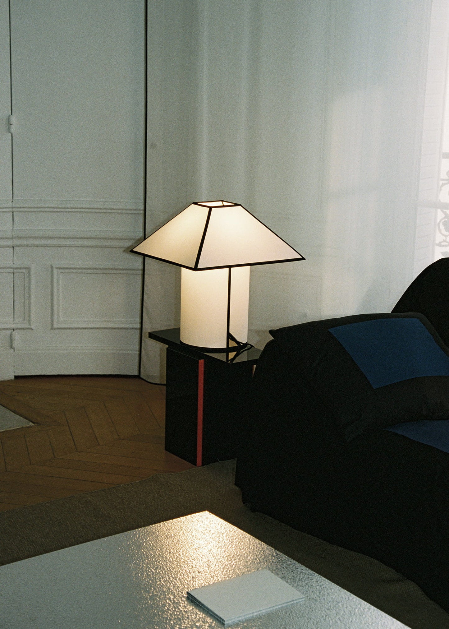 Ava Pyramid Table Lamp 450