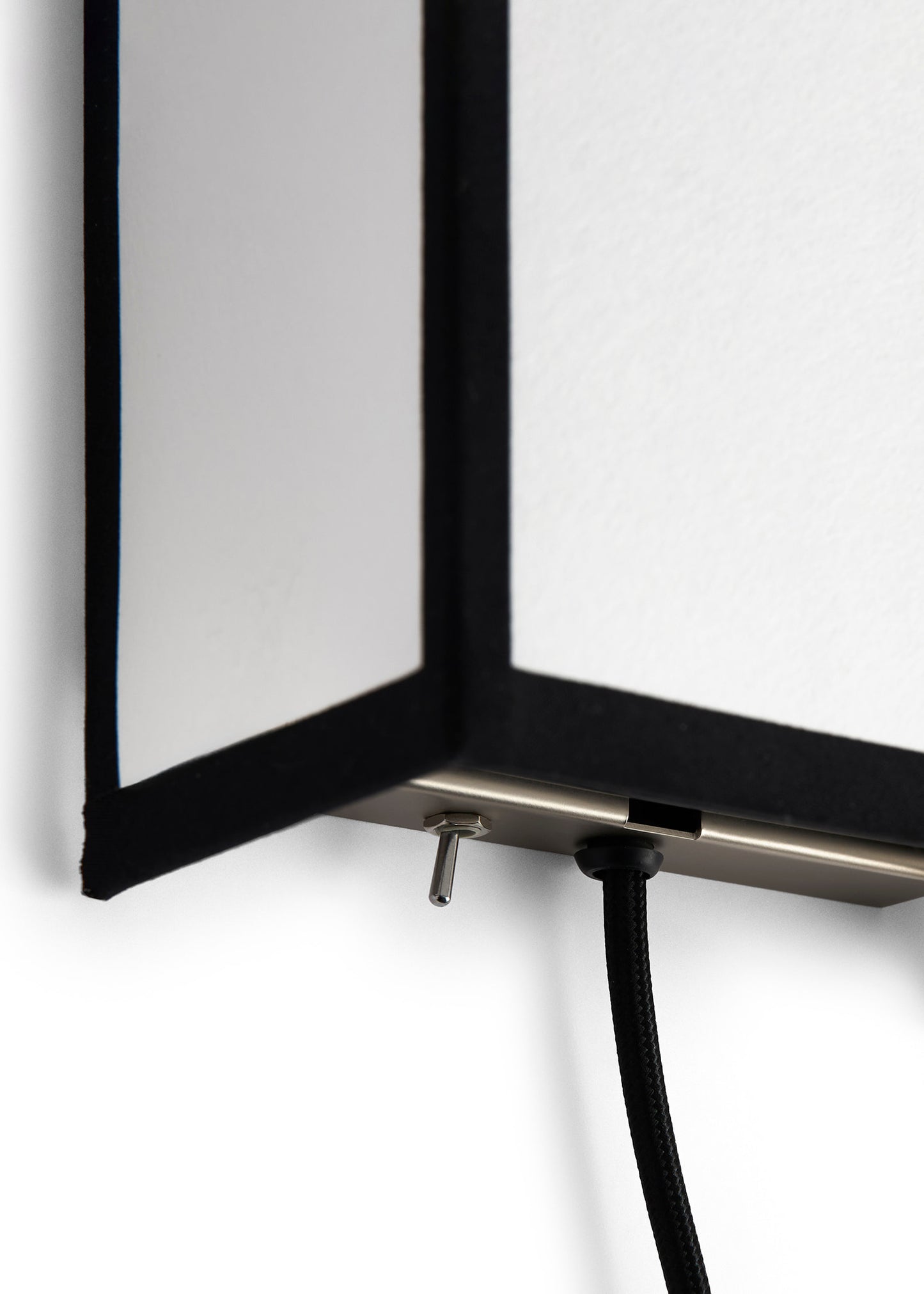 Ava Square Wall Lamp